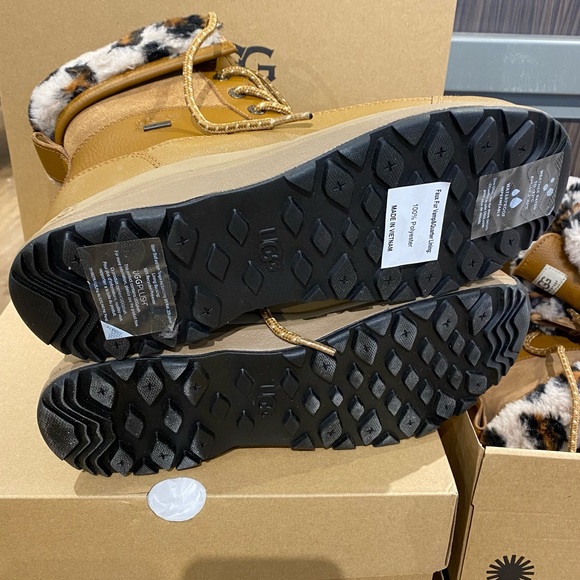 UGG | Zaylee Leopard Snow Boots Chestnut Brown NEW - Picture 7 of 11